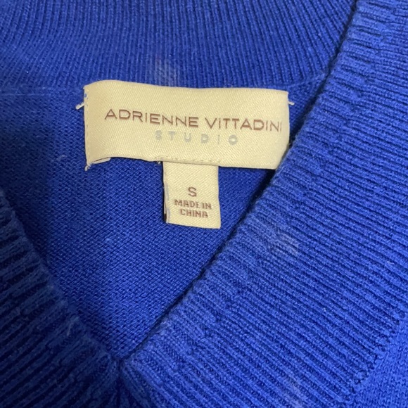 Cobalt blue sweater - Picture 2 of 2